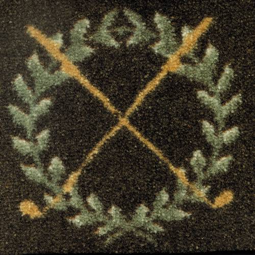 RUG, GOLF GAME CROSSED CLUBS ON GREEN 48X27 - Click Image to Close